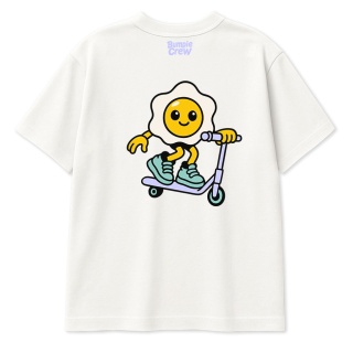 Kids’ T-Shirt Egg Scooter – urban skate style (white)