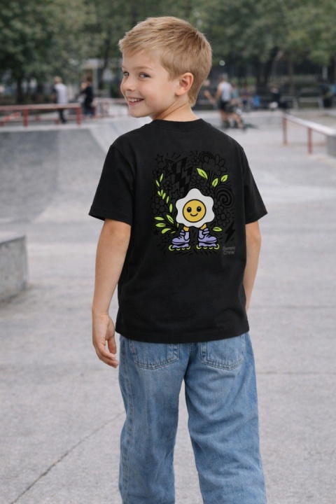 ChatGPT powiedział: Kids’ T-shirt Jajko Flower – urban style for kids (black)
