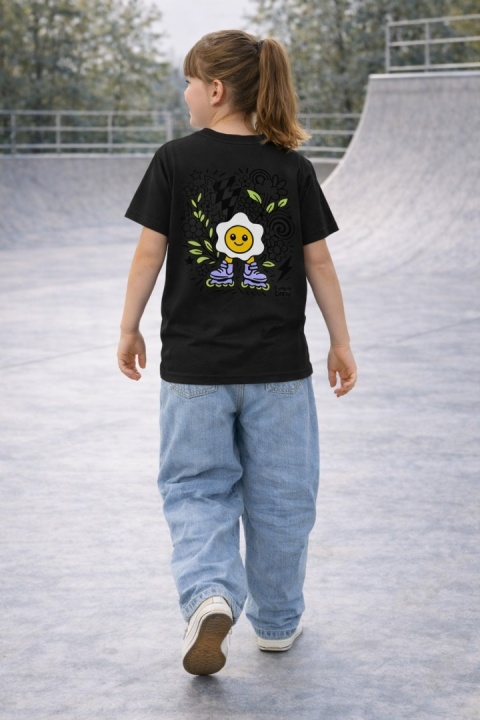ChatGPT powiedział: Kids’ T-shirt Jajko Flower – urban style for kids (black)