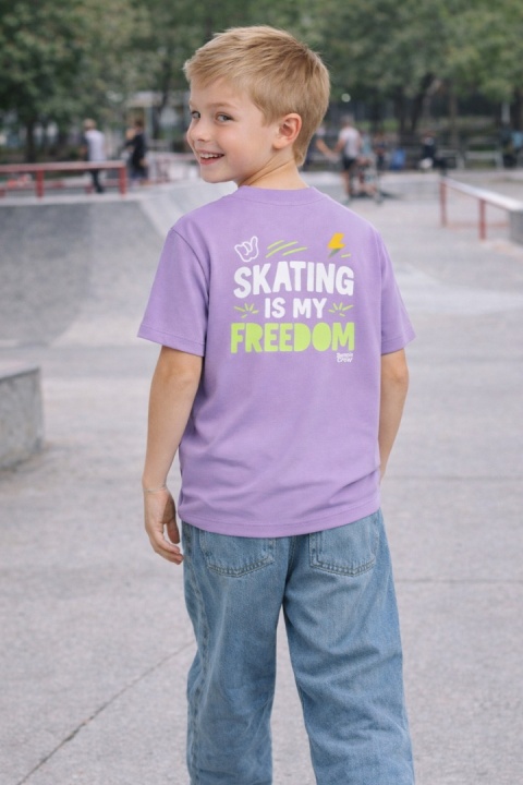 Kids’ T-shirt Skating Is My Freedom – streetwear kids (lilac)
